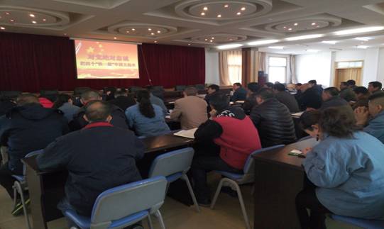 堅(jiān)定信念 對(duì)黨忠誠(chéng)，融會(huì)貫通 學(xué)以致用