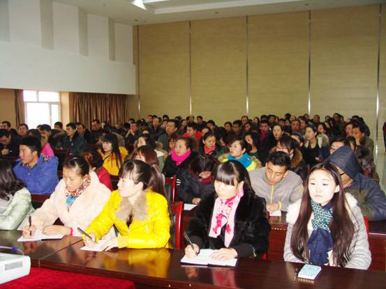 內(nèi)強(qiáng)個人素質(zhì)，外塑企業(yè)形象